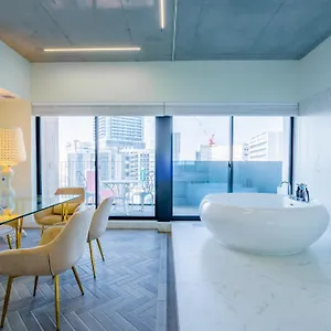 Randor Prestige Japan