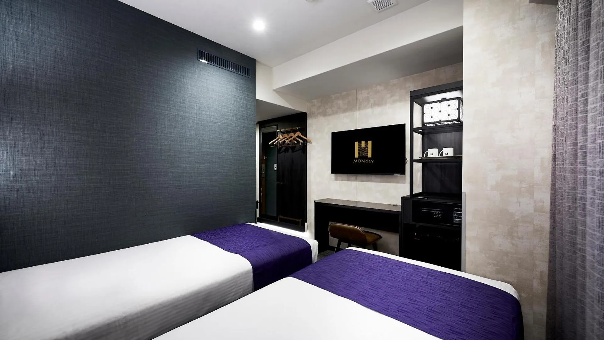 Hotel Monday Kyoto Marutamachi 3*,