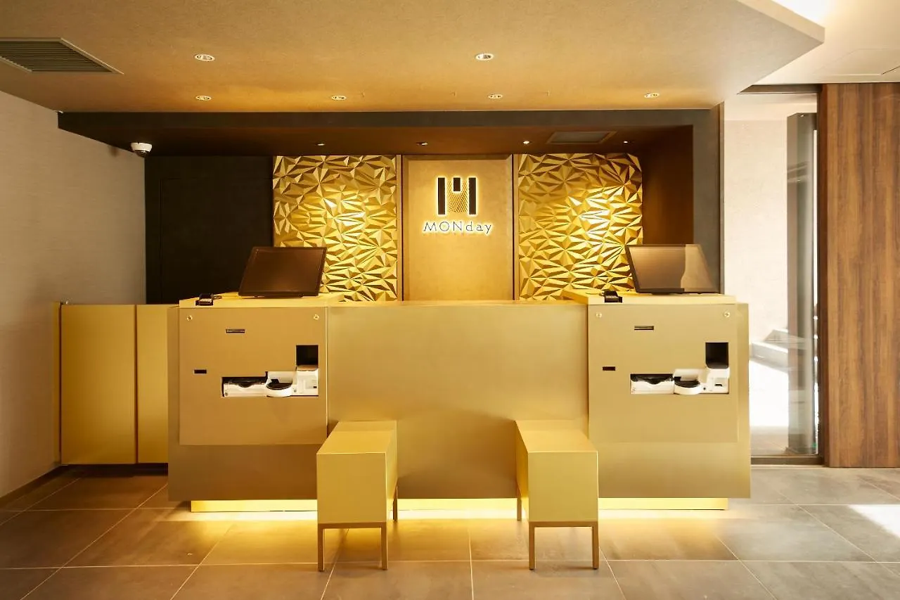 hotel MONday 京都丸太町  京都市