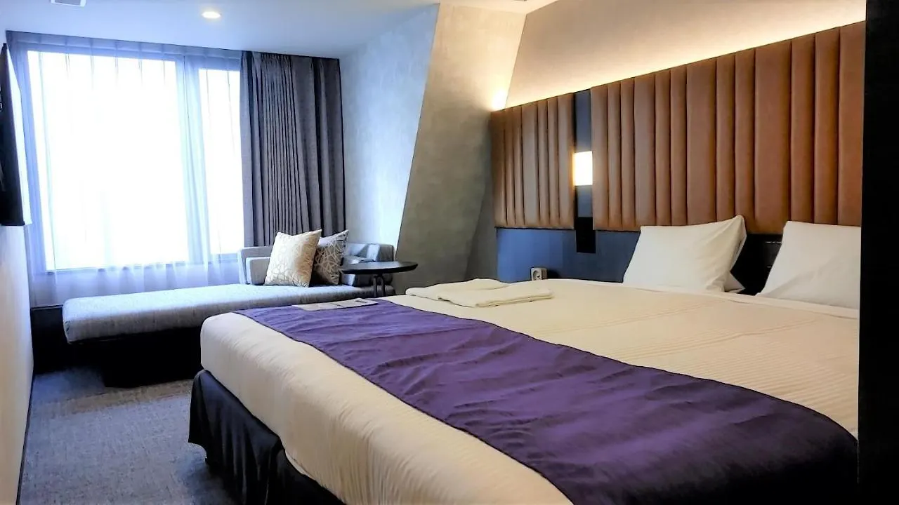 hotel MONday 京都丸太町  京都市
